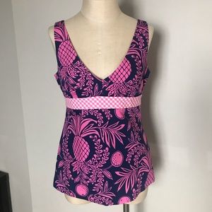 Lily Pulitzer pink and navy pineapple prink tank 4